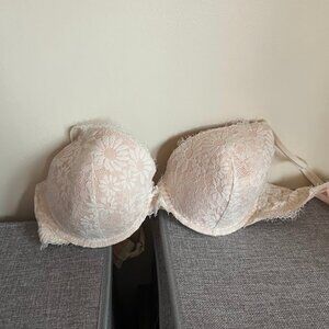 Bra Bundle: Aerie Lace Push-Up Bra + Delta Burke Black Strapless Bra